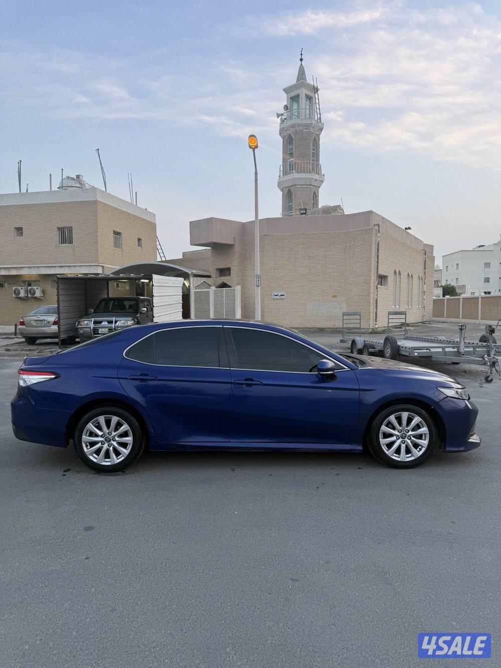 للبيع كامري 20182
