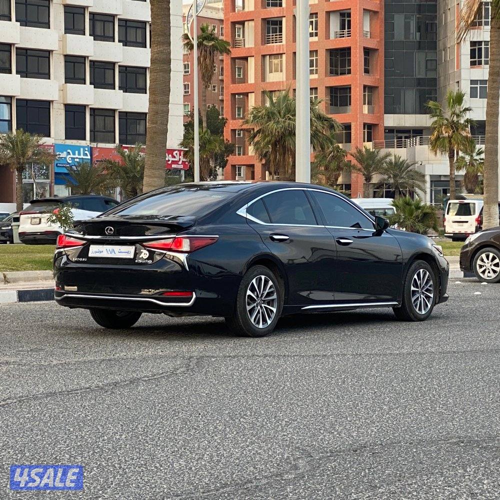 بيع🔺شراء🔺تثمين


للبيع لكزس ES250
صبغ وكالة موديل 2024
العداد 15 الف3