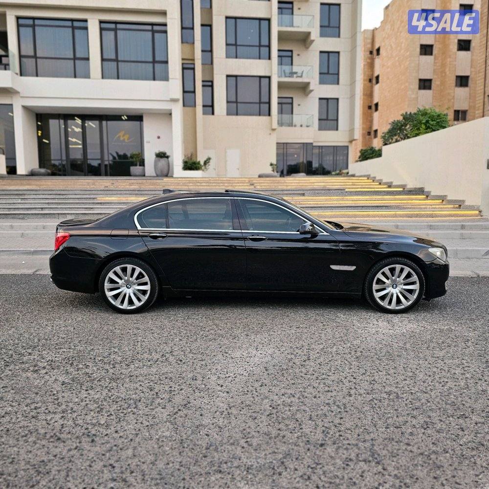 BMW 740Li 2012 صبغ الوكالة3