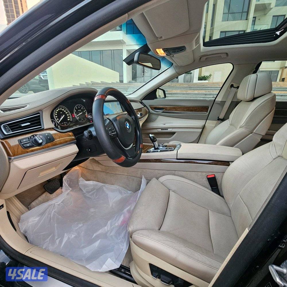 BMW 740Li 2012 صبغ الوكالة7