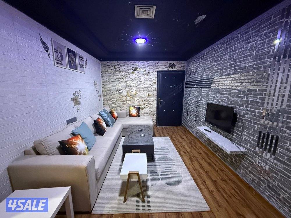 شقق خلو بسيط نفس الصور الكويتين غرفه صاله حمام مطبخ ويوجد فاضي نفس الص0