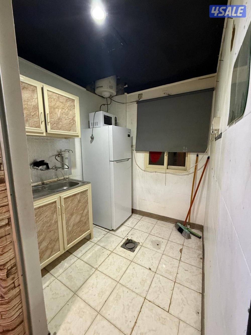 شقق خلو بسيط نفس الصور الكويتين غرفه صاله حمام مطبخ ويوجد فاضي نفس الص7