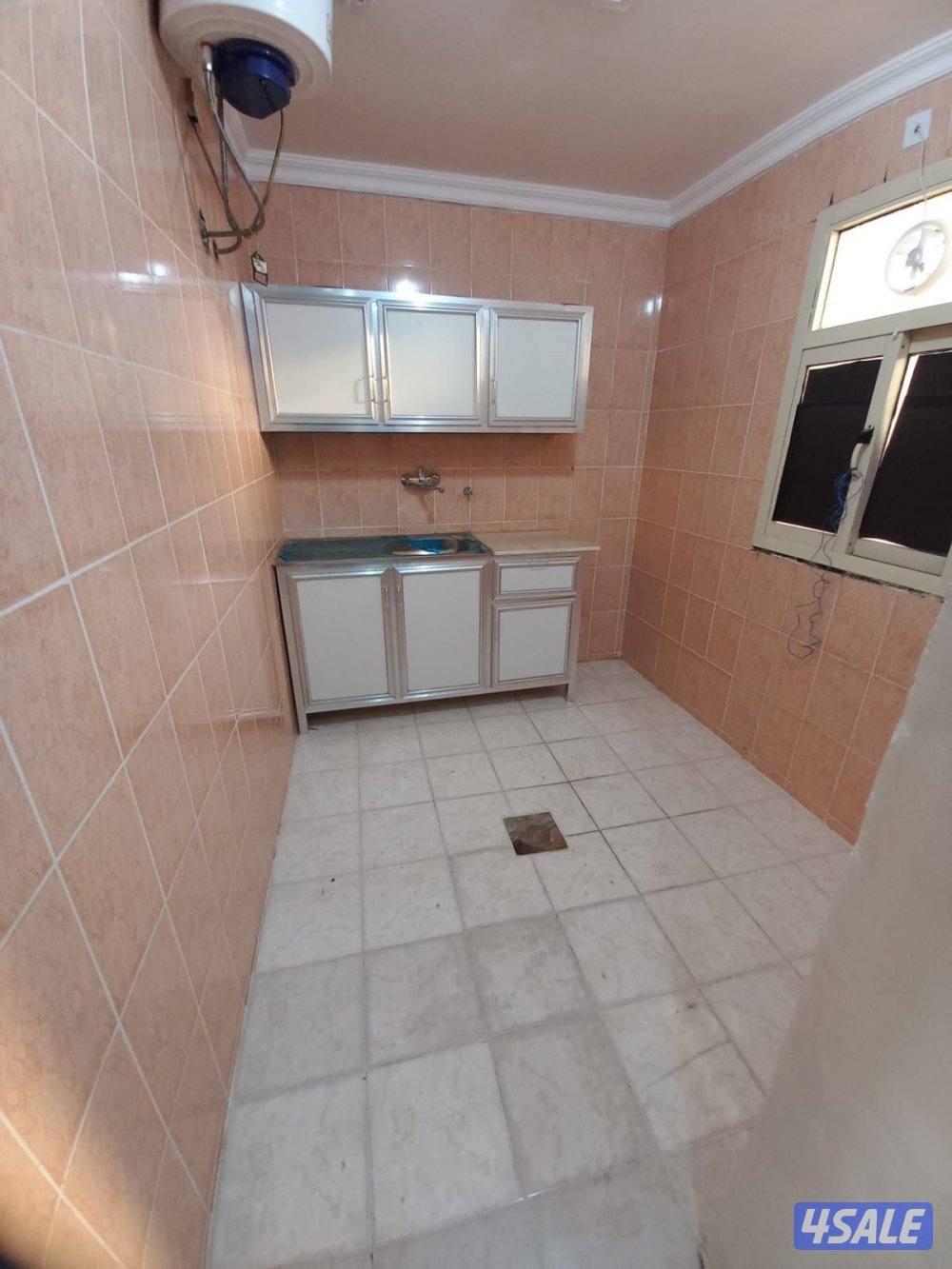 شقق خلو بسيط نفس الصور الكويتين غرفه صاله حمام مطبخ ويوجد فاضي نفس الص13