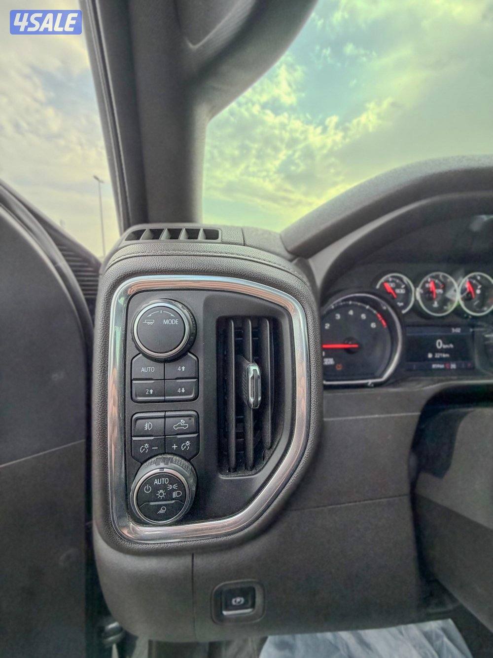 سلفرادو TrillBoss Z716