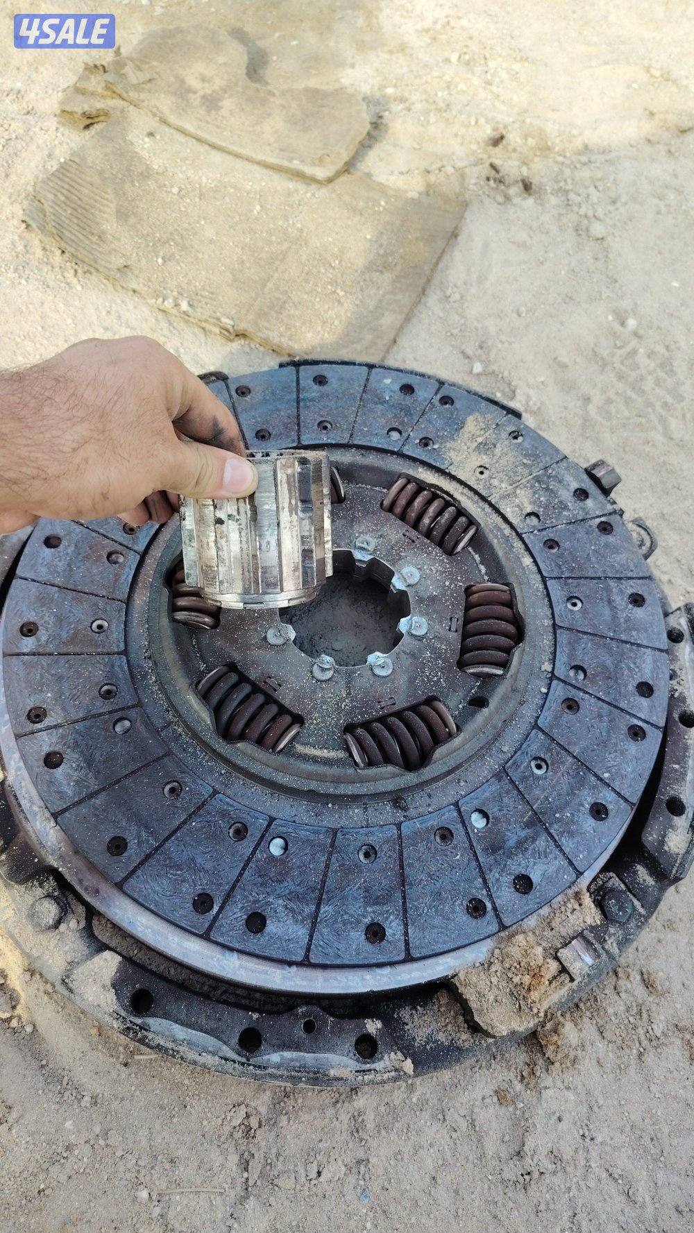 معلم ميكانيكي شاحنات مرسيدس ديزل +فاحص شراء شاحنات عبدالله العسكر أبوف4