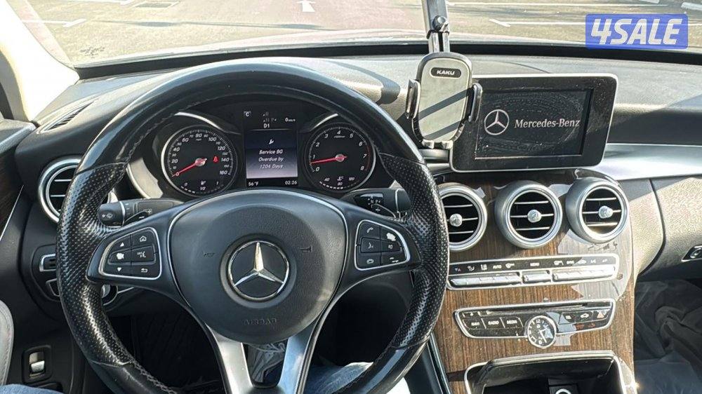بحالة ممتازة- C300 - 2017 - صبغ الوكالة1