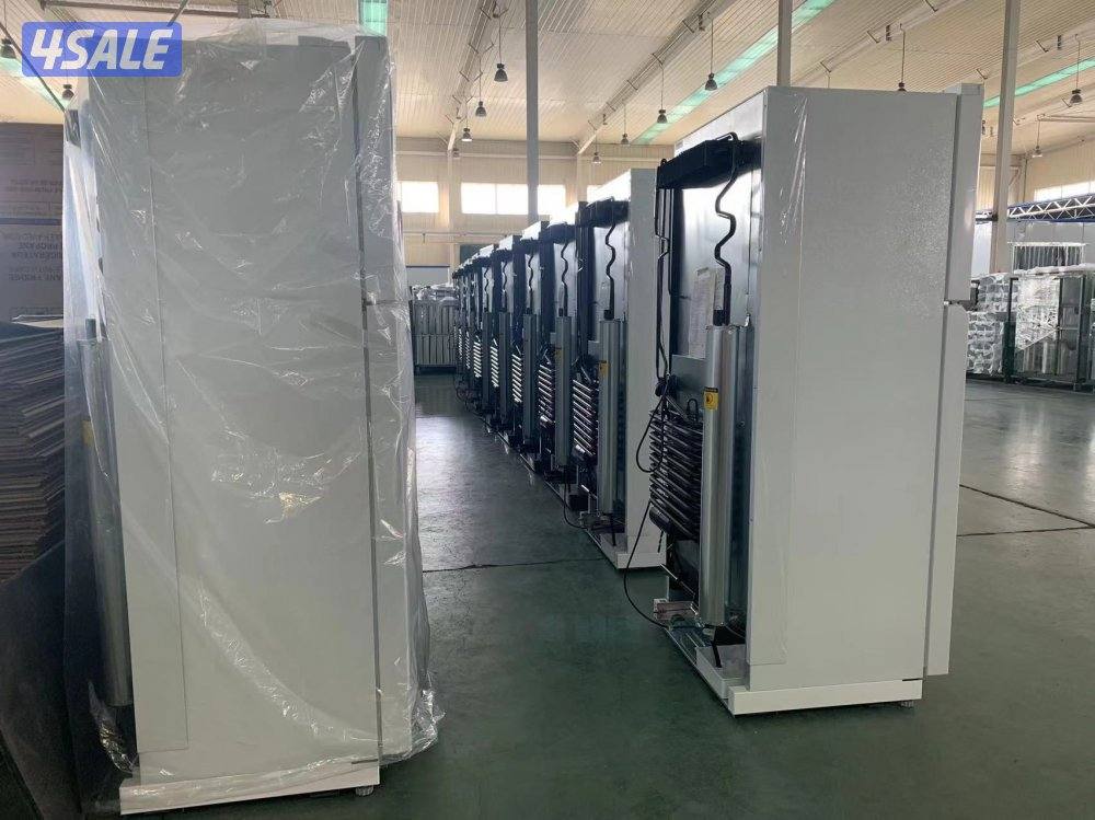 عدد ٤ ثلاجات  علي الغاز  والسعر جمله2