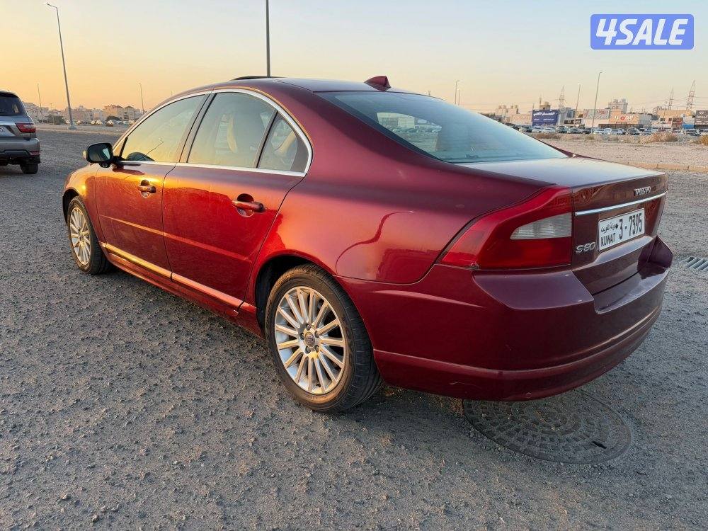فولفو 2007 اس 800