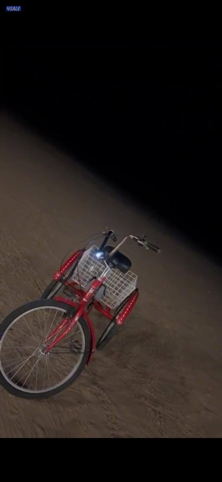 للبيع قاري ثلاث تواير ما شاء الله القاري 24نظيف ولا خرب معاي1