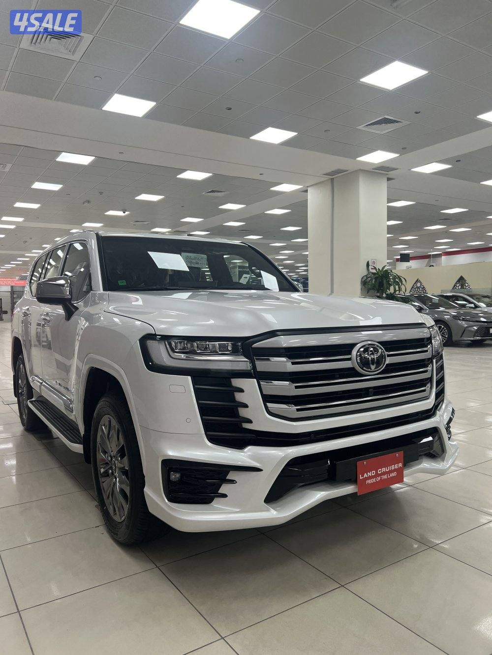 لاندكروزر VXR S 2026 أصفار أبيض ثلجي بريشوس1