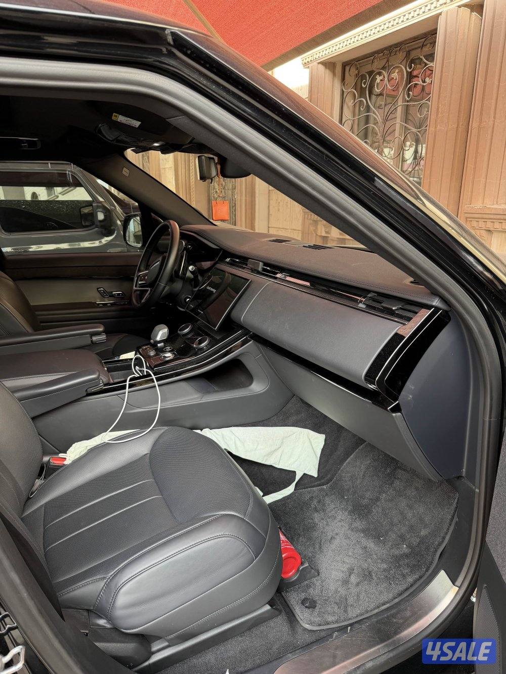 رنج روفر سبورت ٢٠٢٣ داينمك ٦ سلندر3