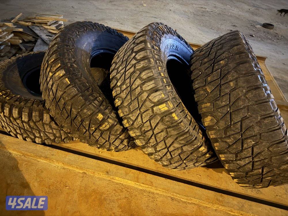 اربع تواير حجري مقاس 37/175