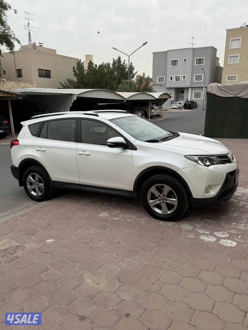 للبيع جيب تويوتا راف فور موديل 20157