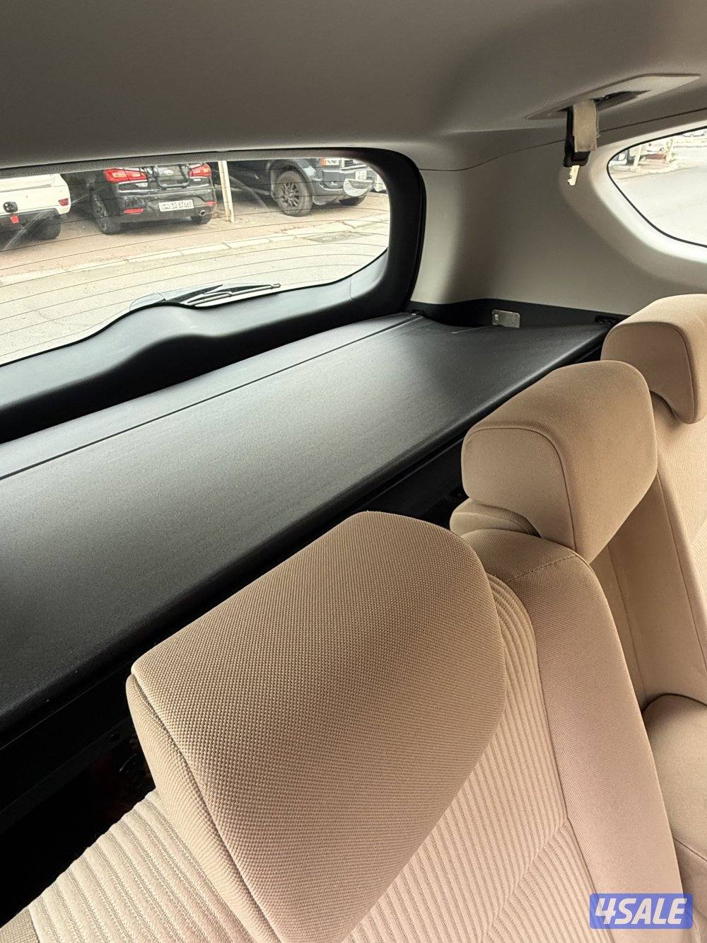 للبيع جيب تويوتا راف فور موديل 201514