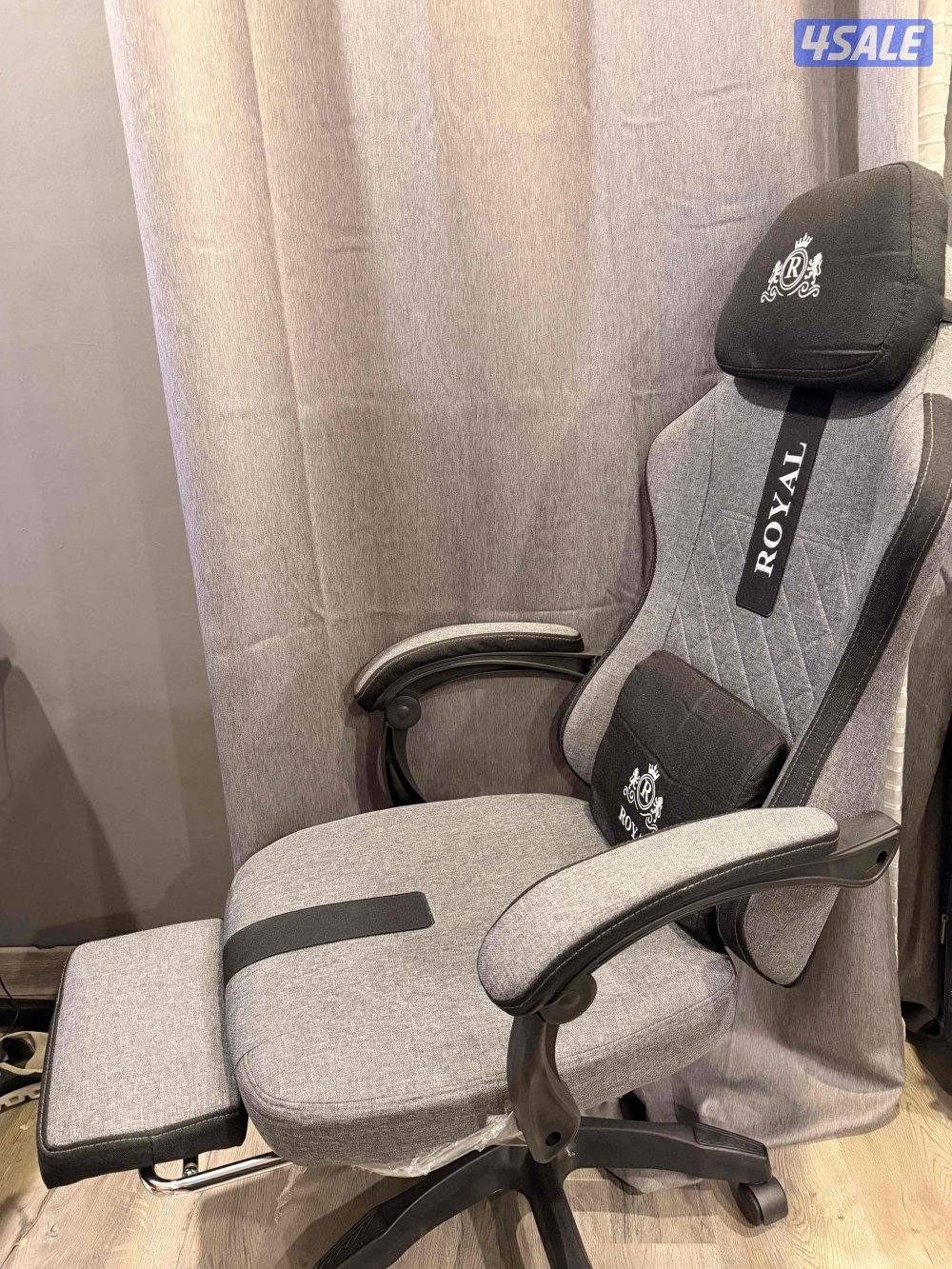 بلستيشن ٥ برو  + شاشه + سماعه + طاوله و كرسي  نضيفه جداً1