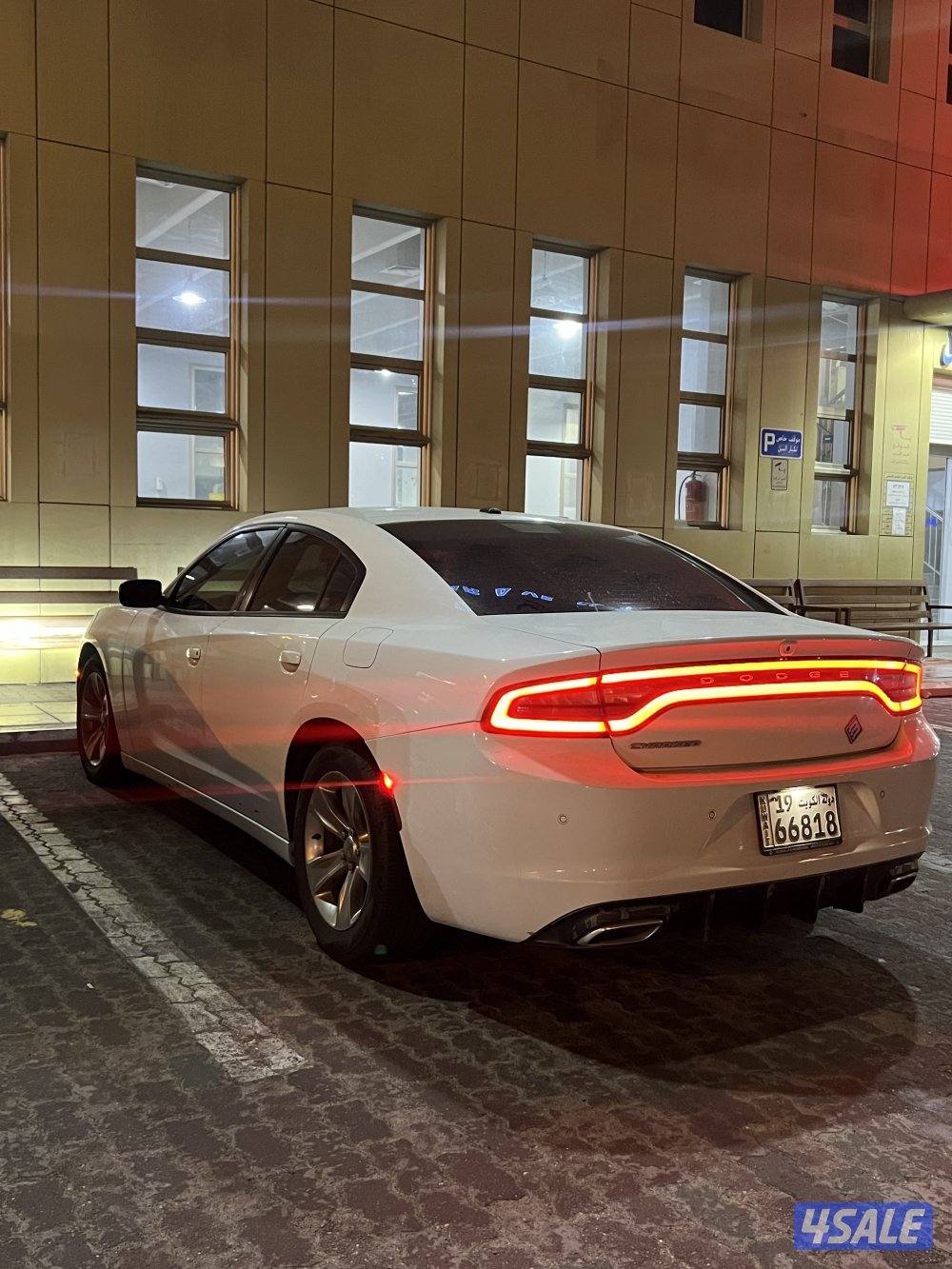 للبيع شارجر ٦ سلندر 2020 صبغ الوكاله0