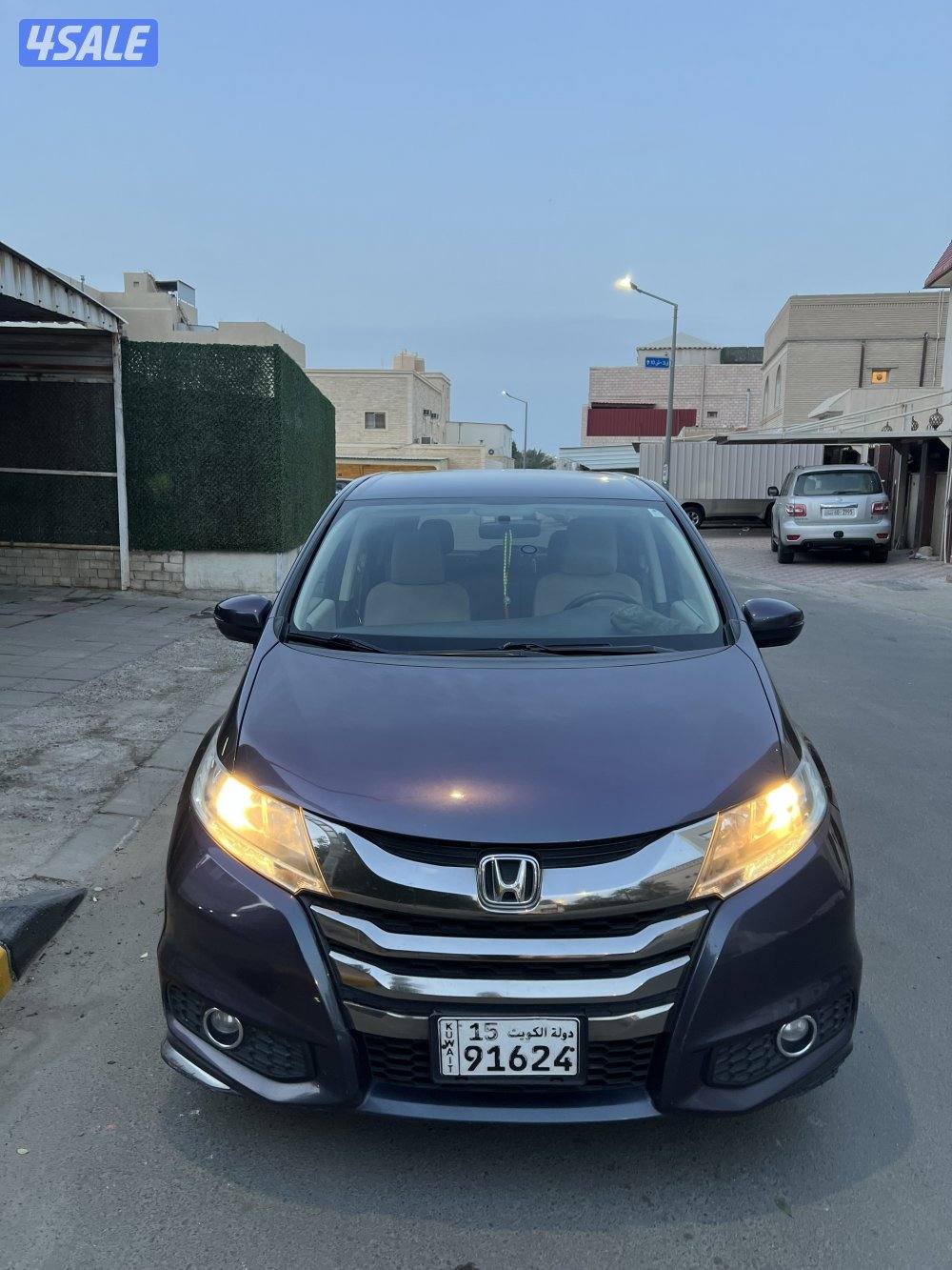 هوندا أوديسي استعمال نظيف جدا وشرط مكينه شاصي صبغ وسيرفس متظم في وكاله7