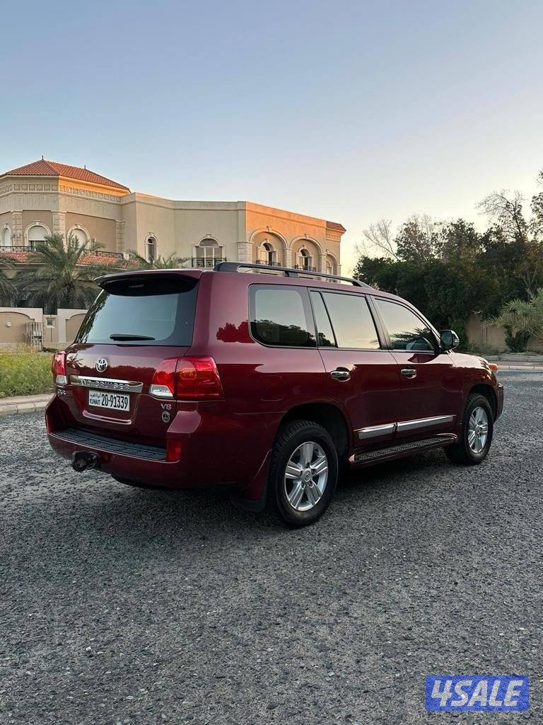 لاند كروزر موديل 2013 صبغ وكاله وكل شي وكاله ماشي 245 شرط الفحص2