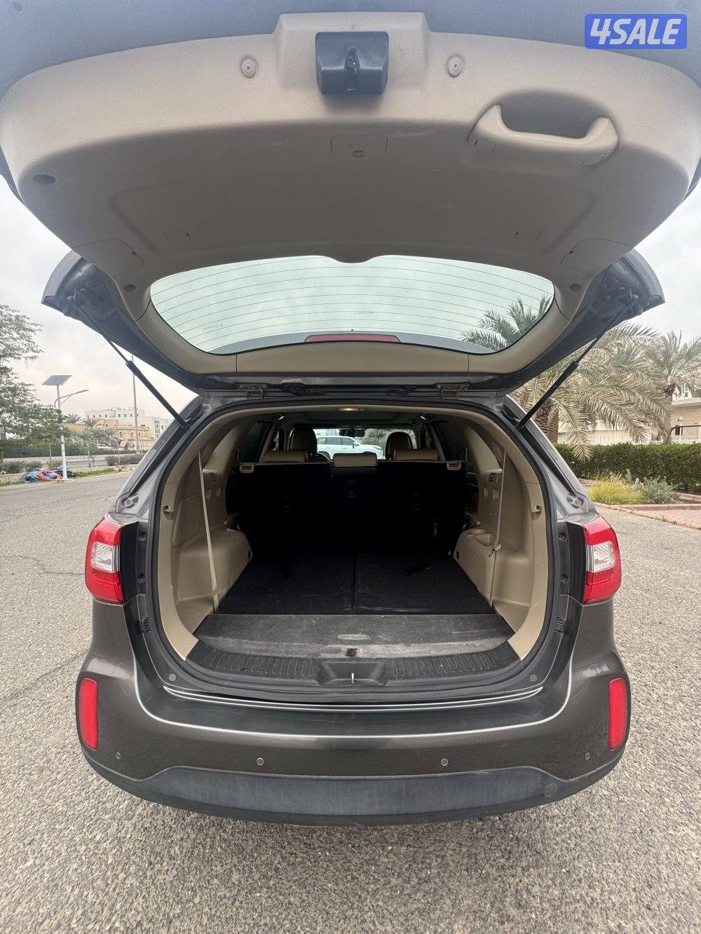 للبيع كيا - سورينتو موديل 2013 بحالة ممتازة4