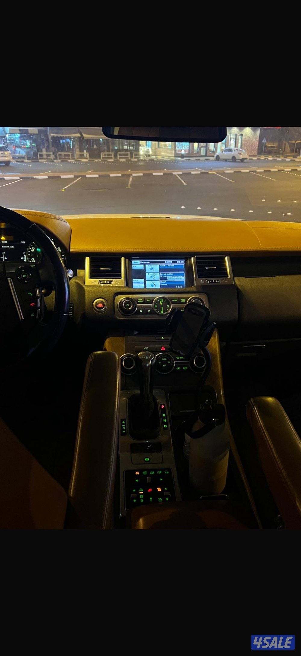 للبيع رنج سبورت فئه HSE7