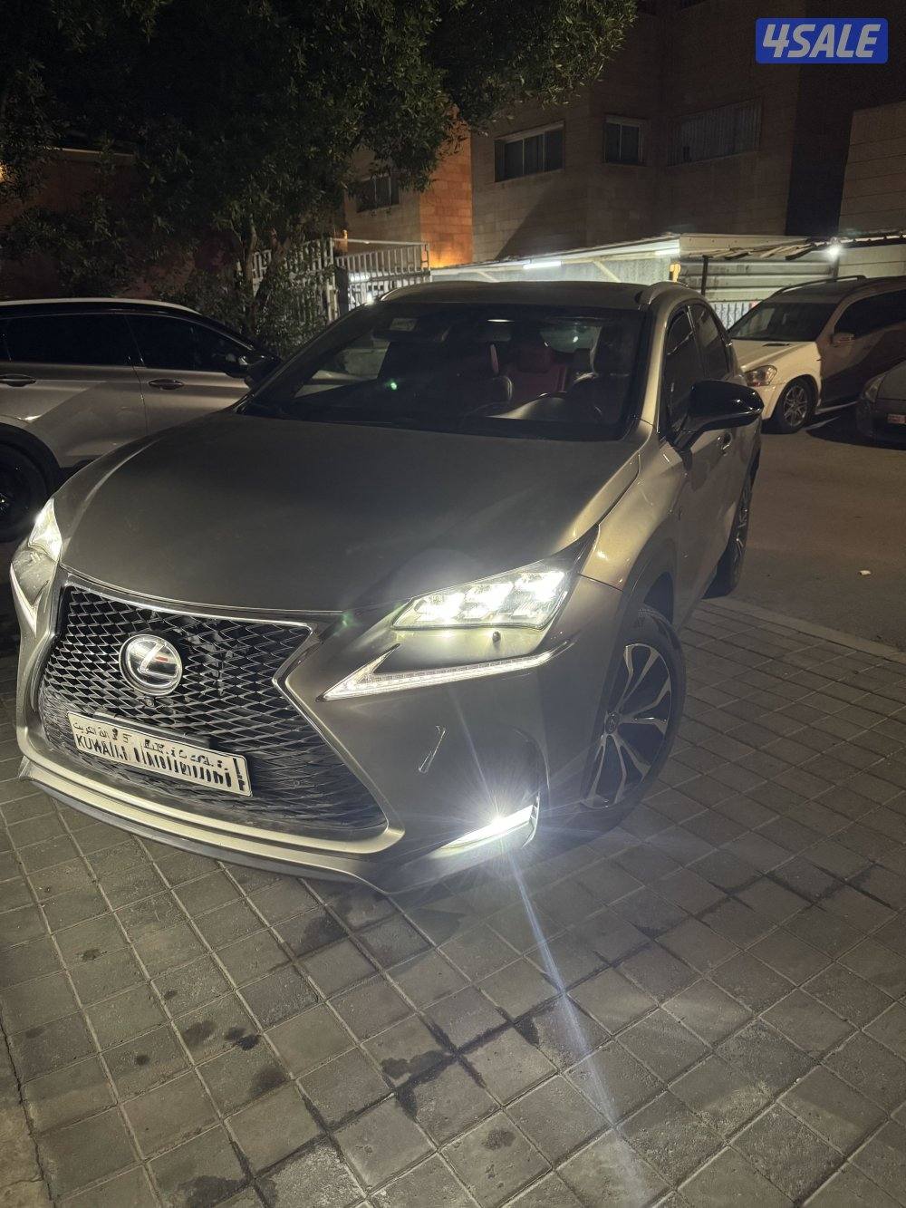 للبيع لكزس بحالت وكاله3