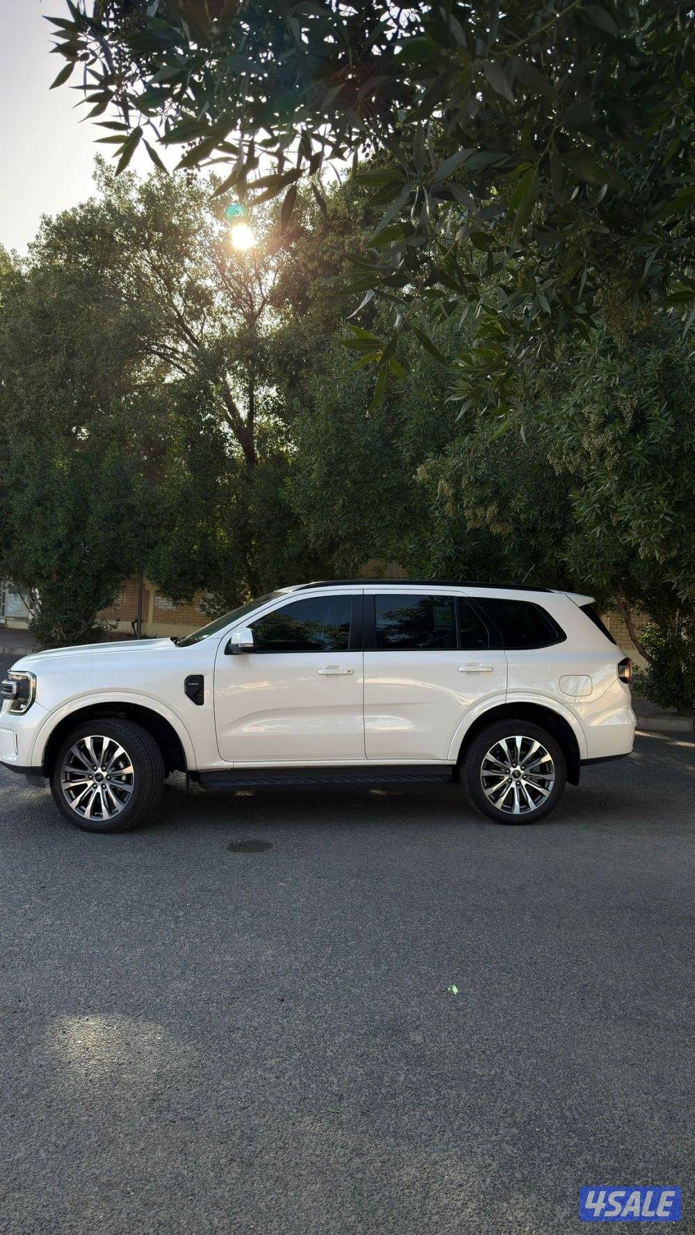 للبيع ايفيرست 20241