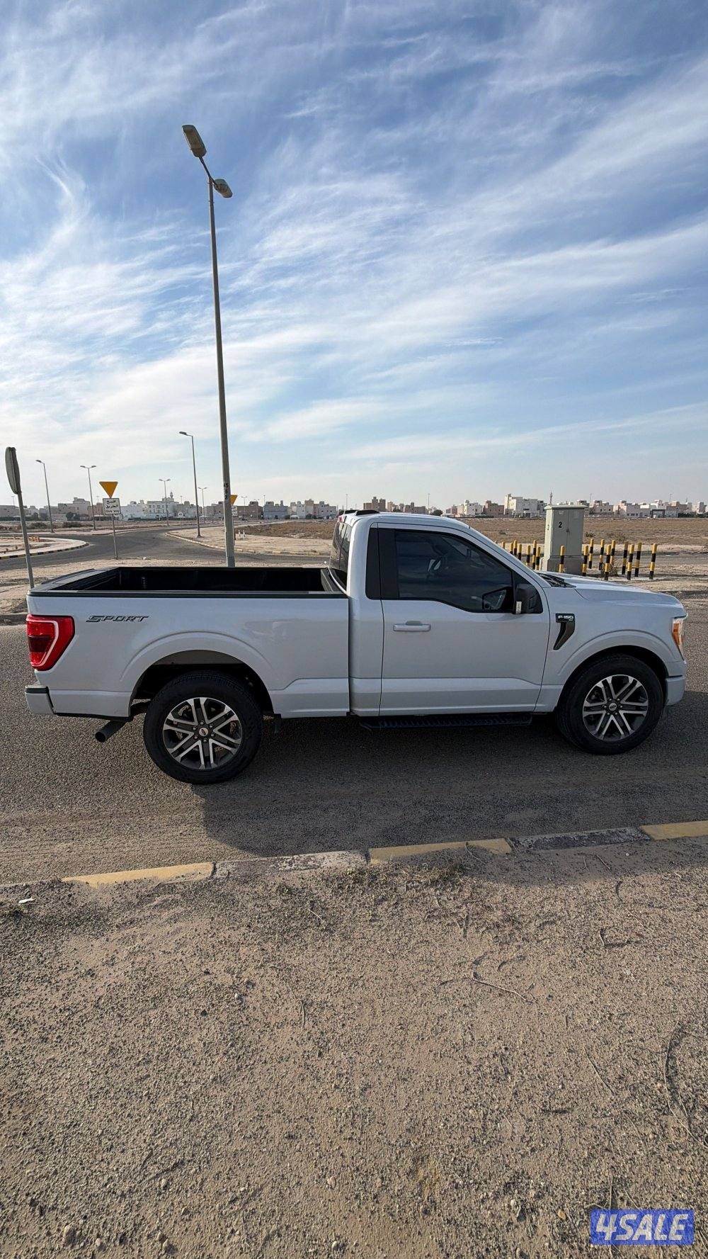للبيع ford f150 sport 2021 اعلى فئة كامل المواصفات ماشي ١٧٠ الف3