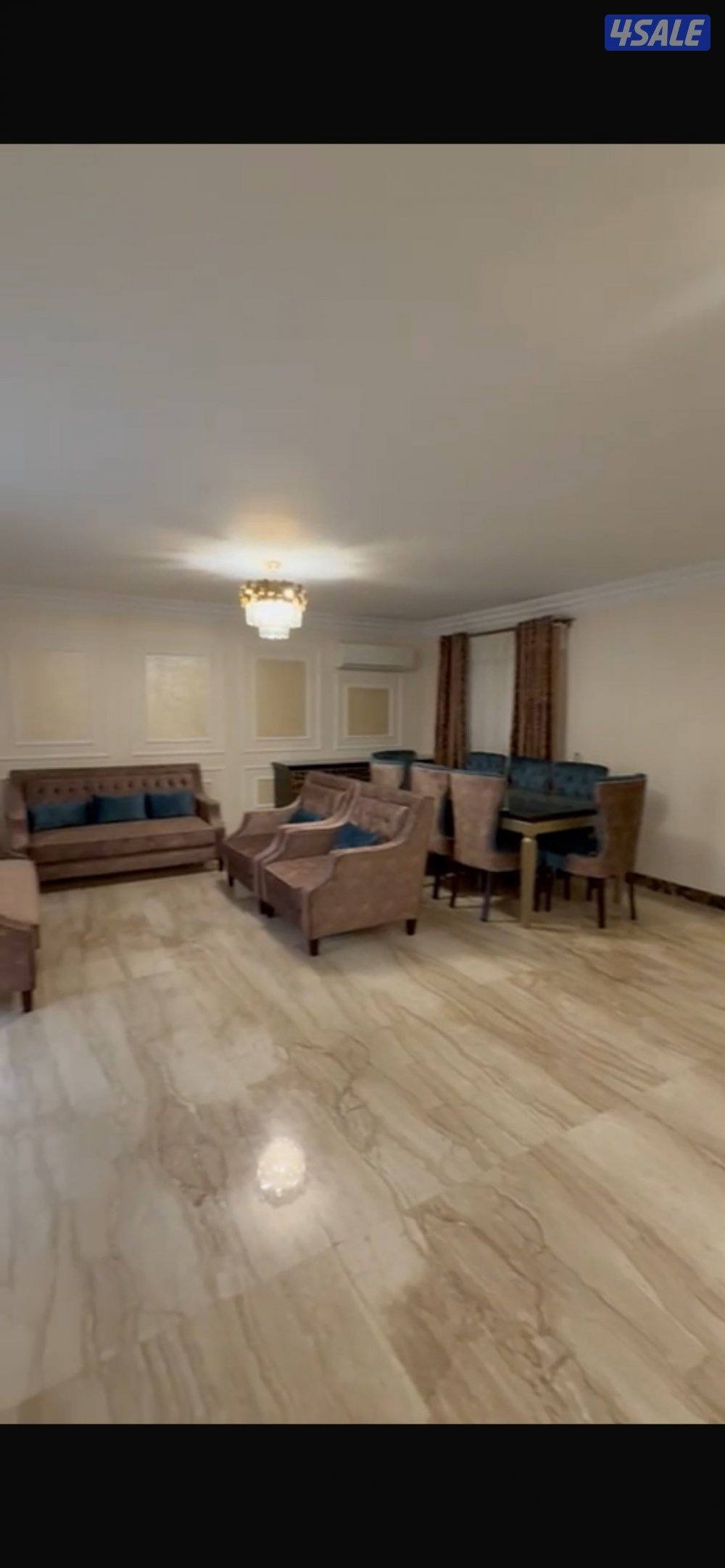 للبيع شقة في الدقي— مطله على ميدان سكني راقي متفرع من شارع مصدق….5