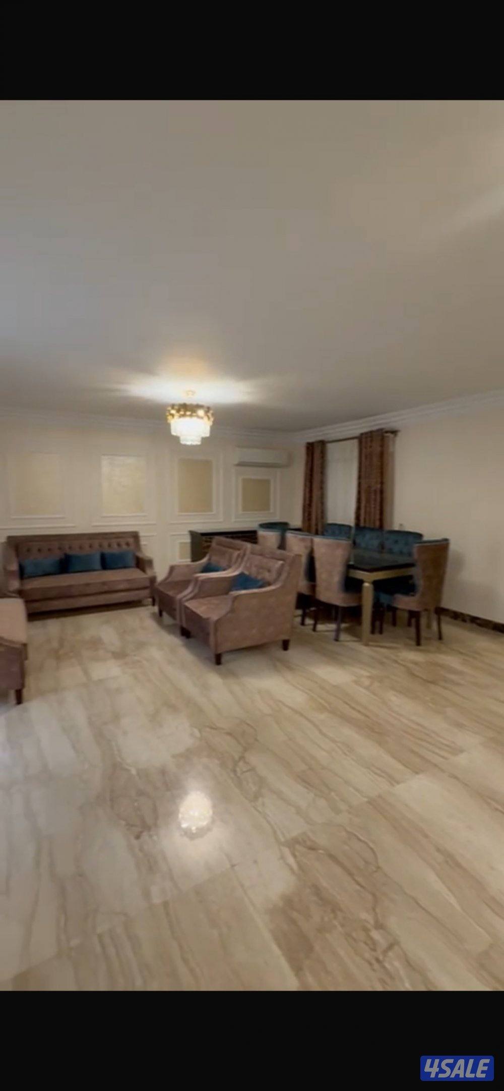 للبيع شقة في الدقي— مطله على ميدان سكني راقي متفرع من شارع مصدق….11