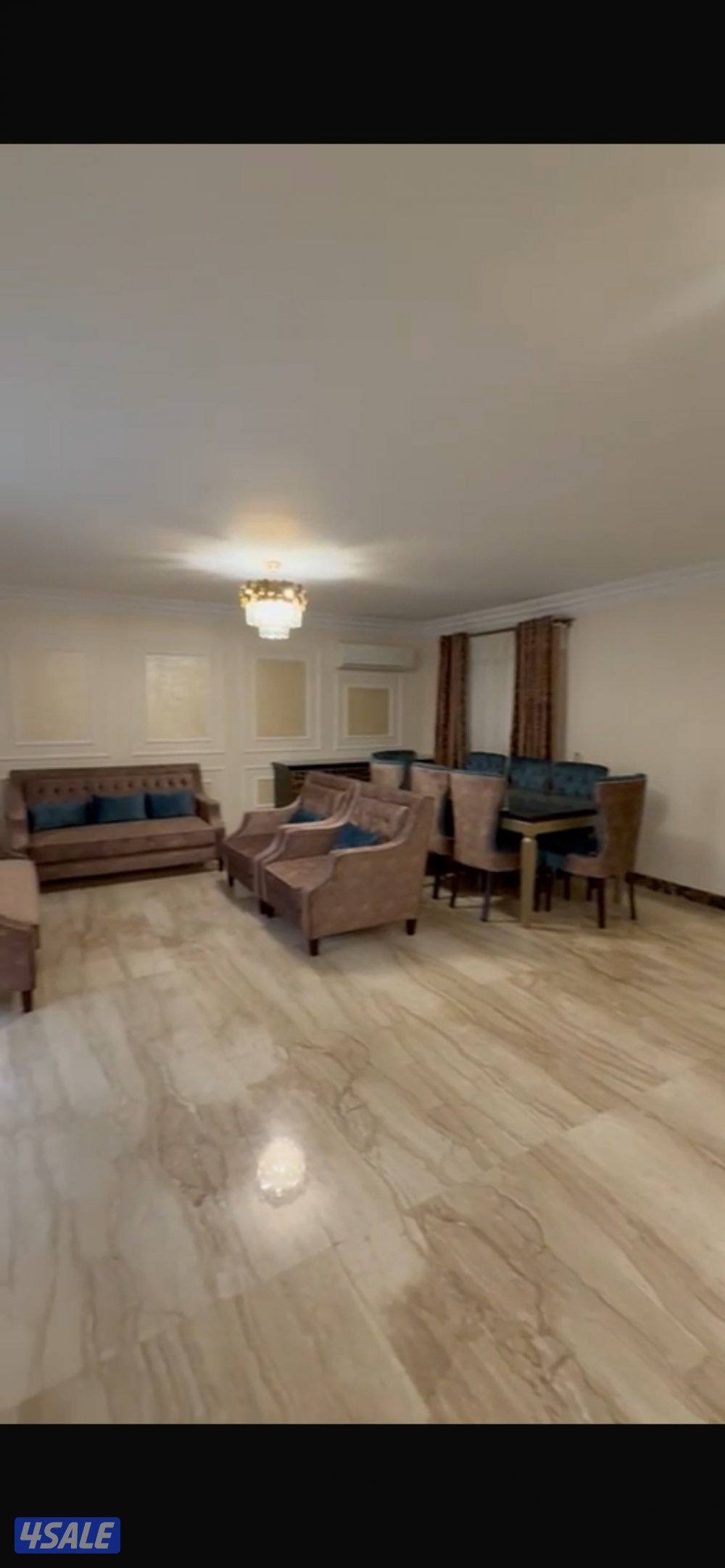 للبيع شقة في الدقي— مطله على ميدان سكني راقي متفرع من شارع مصدق….16