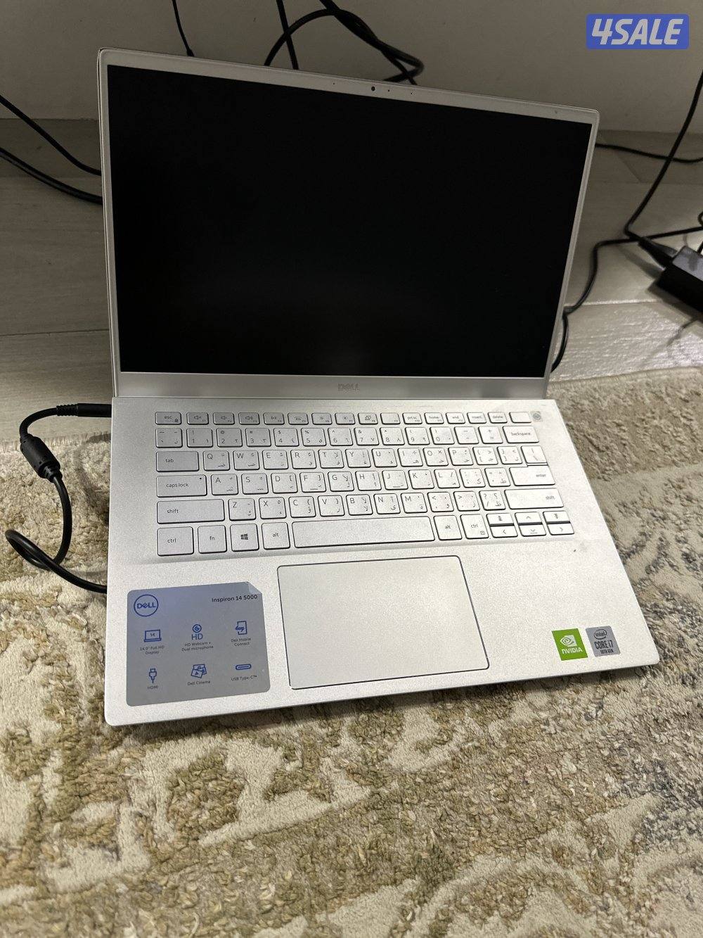 لابتوب نطيييف جدا قليل استخدامه0