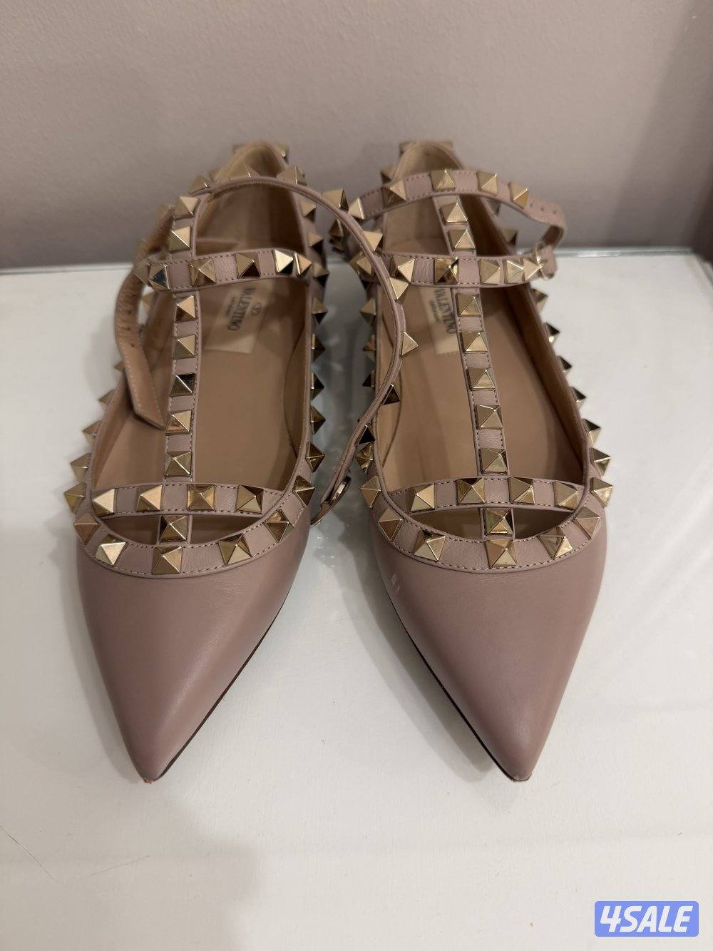 حذاء فالنتينو0