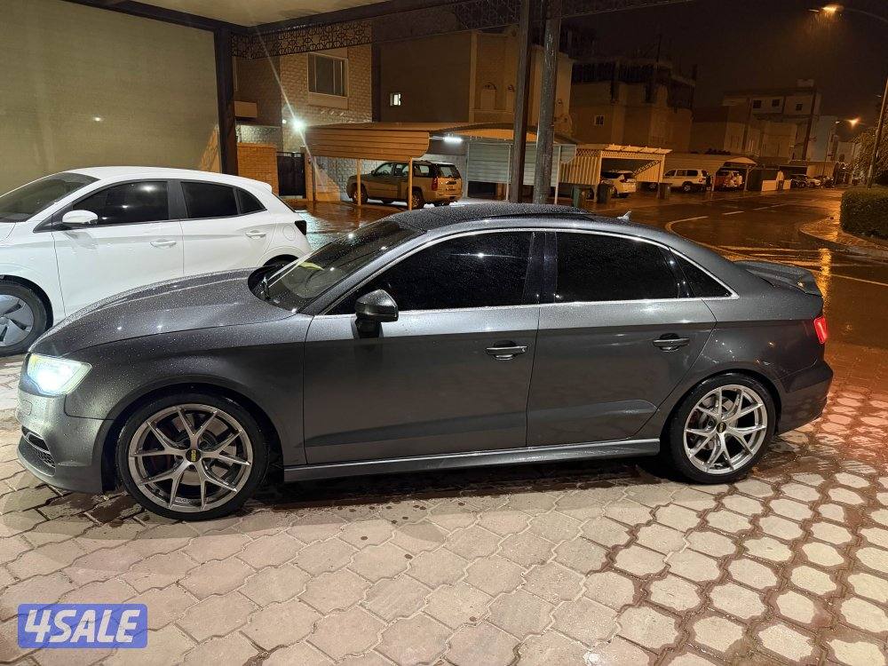 للبيع او للبدل اودي s30