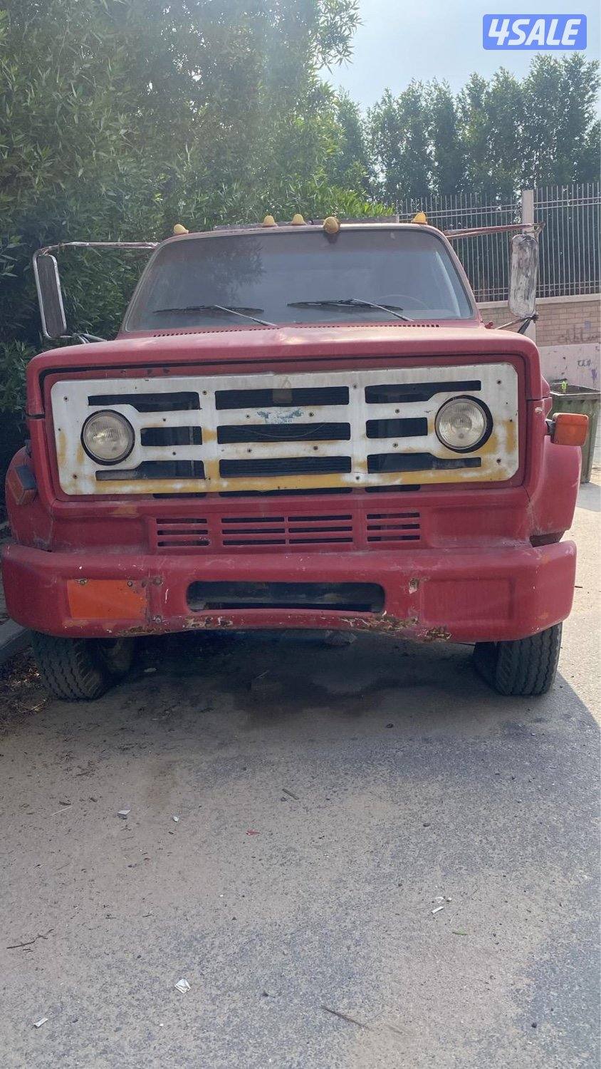 للبيع تنكر شفر موديل1977 بيمة 6 شرط الفحص يحتاج سلف0