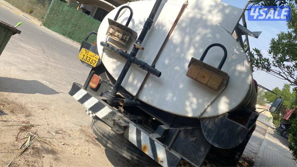 للبيع تنكر شفر موديل1977 بيمة 6 شرط الفحص يحتاج سلف5