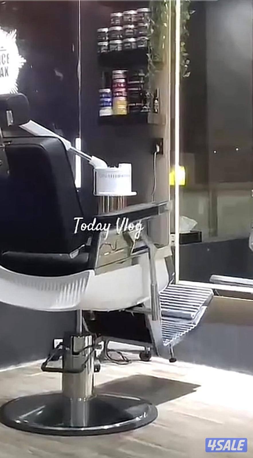 معهد وصالون رجالي بالرقعي للبيع0