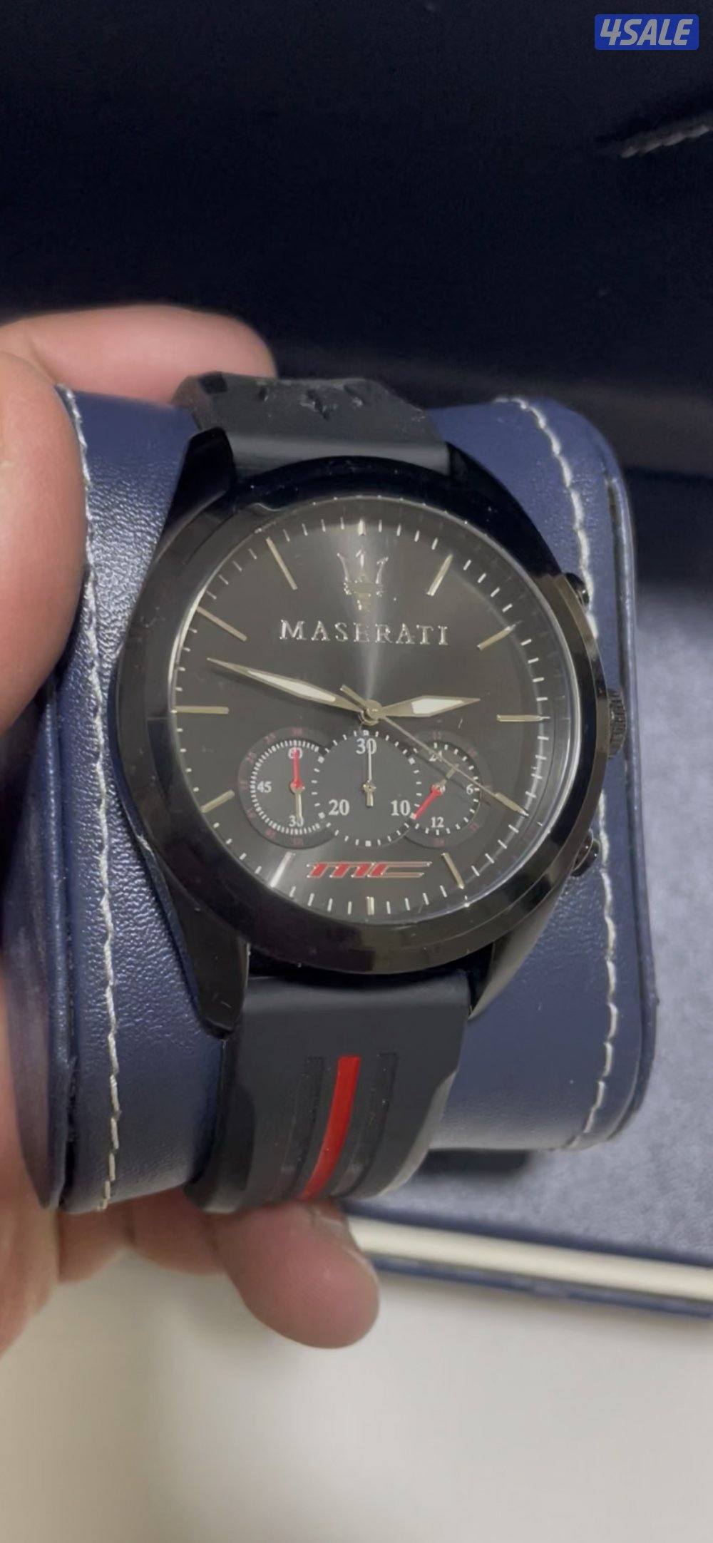 للبيع الساعات بحاله الوكاله على إيدي من الوكاله بسعر طيب3