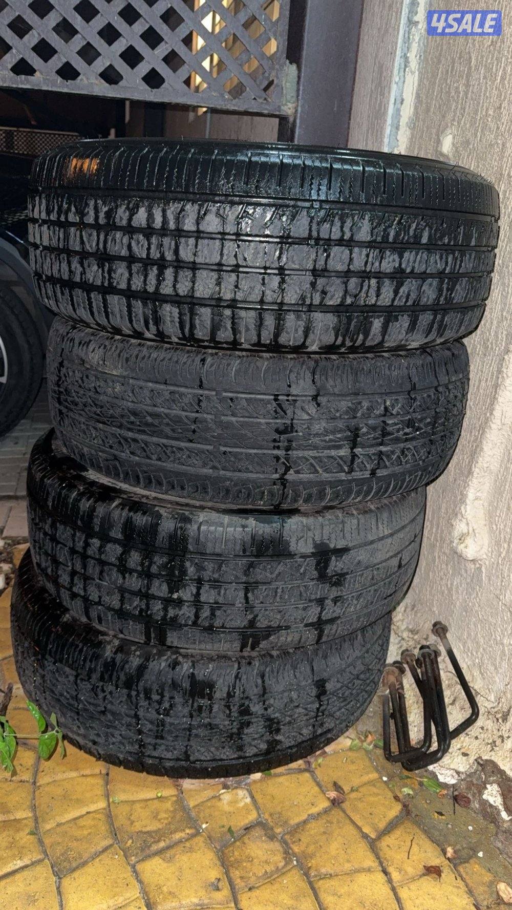 اربع تواير مقاس265/70R16 شرط نظاف استعمال سنة تقريبا واستعمال نظيف1