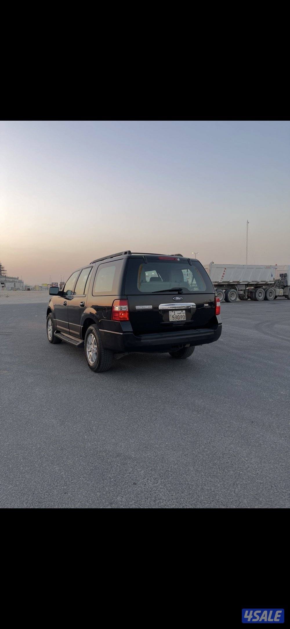 للبيع اكسبدشن ٢٠١١1