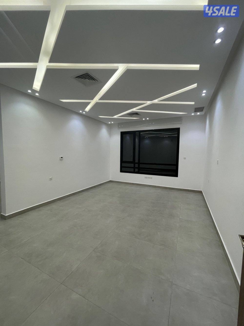 الاندلس مدخول. 40008