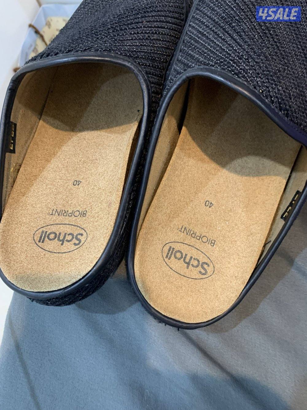 للبيع صندل طبي معه نعال وكيلها السرحان مقاسهم 412