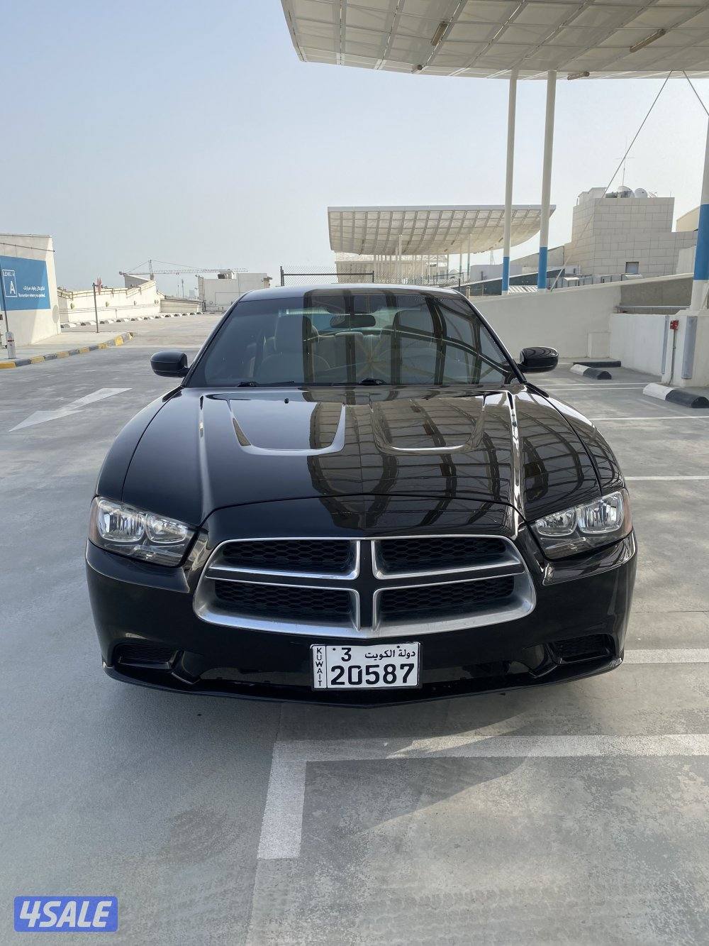 للبيع دوج شارجر20111