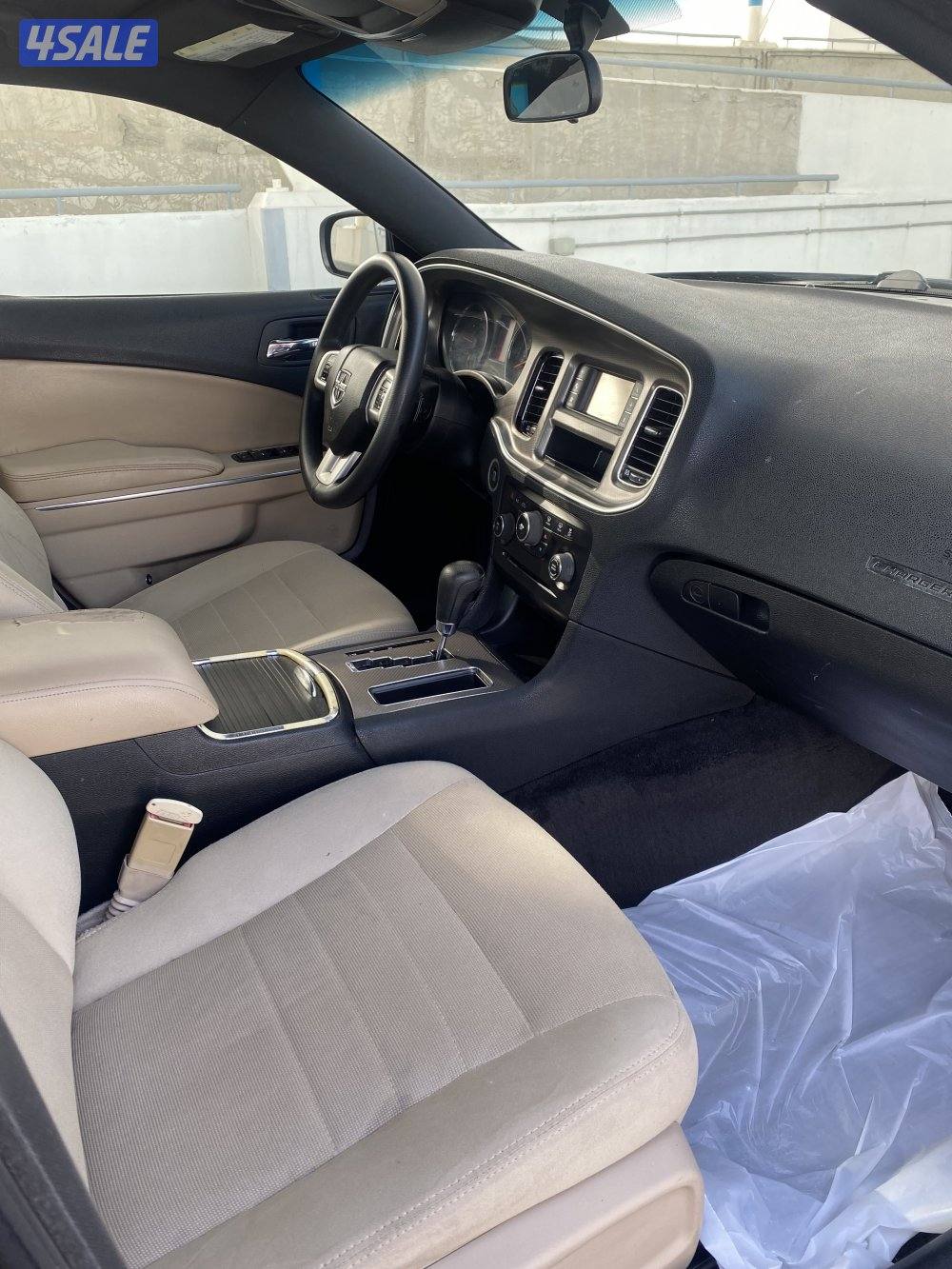 للبيع دوج شارجر20119