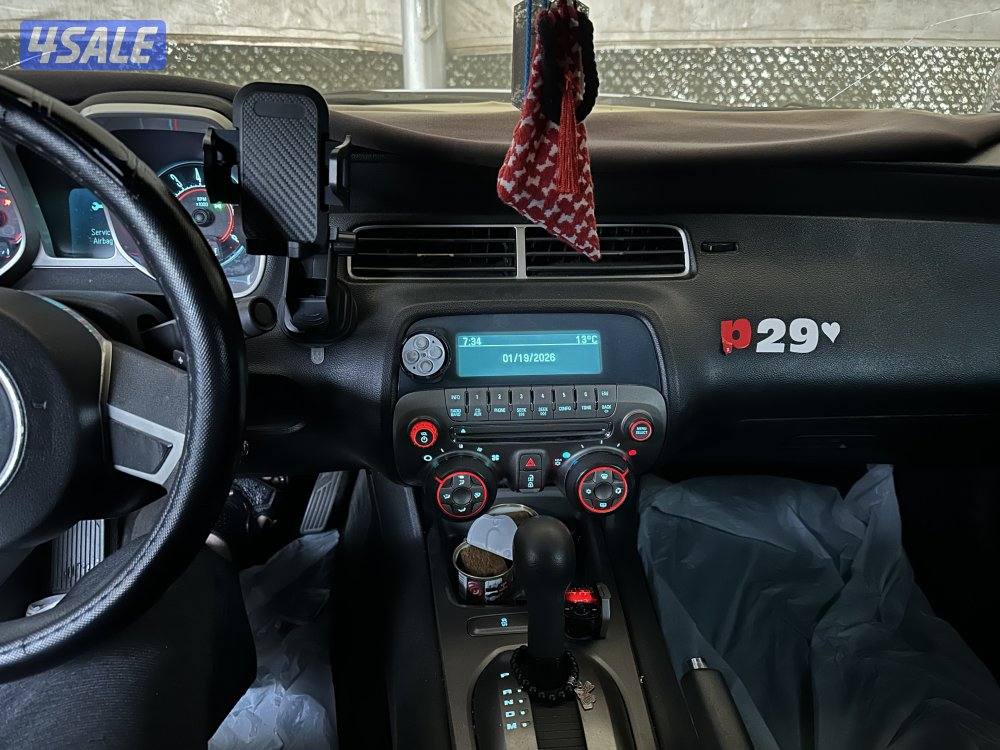 للبيع كمارو ٢٠١٠ نظيف بيمه سنه السعر ١٣٠٠ دينار5