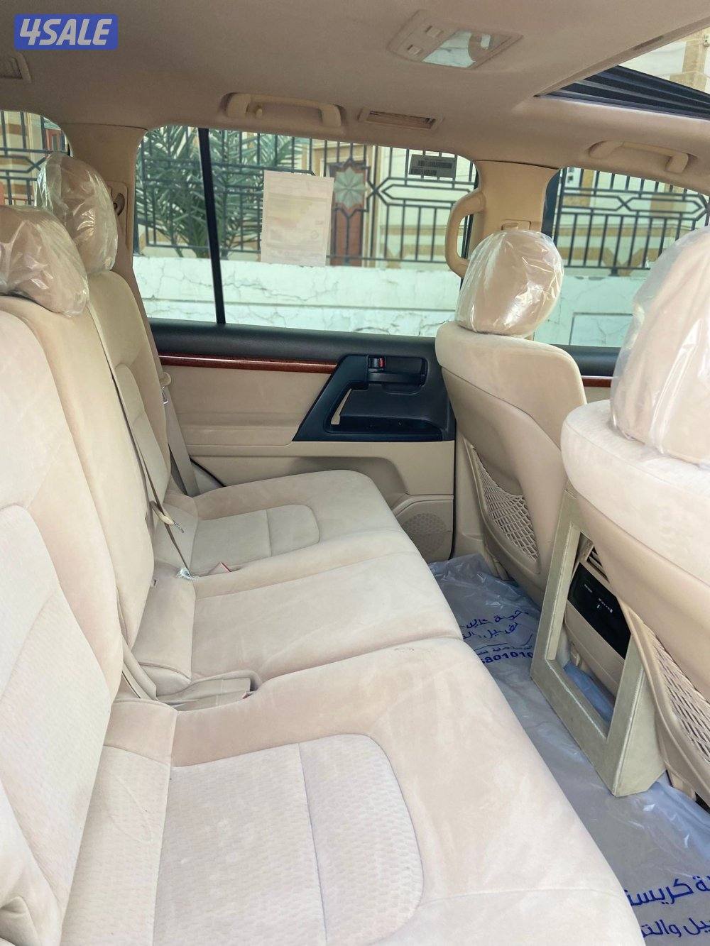 للبيع لاندكروز موديل 2014 جي اكس ار 8 سلندر9