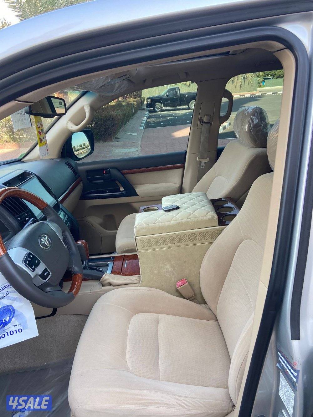 للبيع لاندكروز موديل 2014 جي اكس ار 8 سلندر14