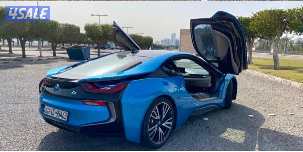 للبيع BMW8