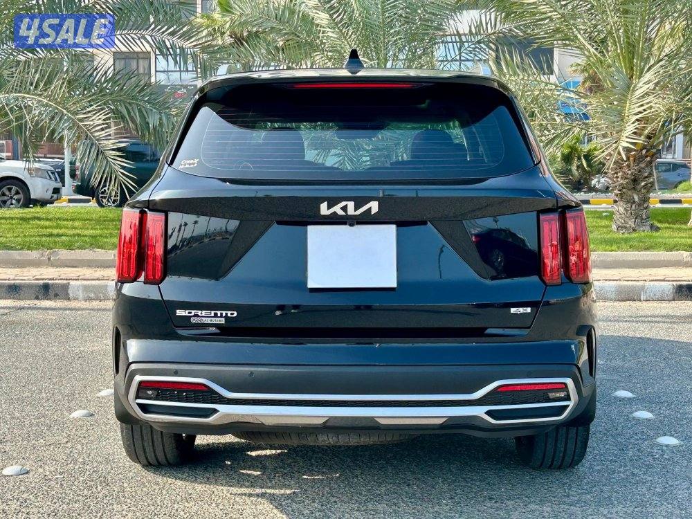 Kia Sorento model 2023 Full option 37.000km only Excellent conditions2