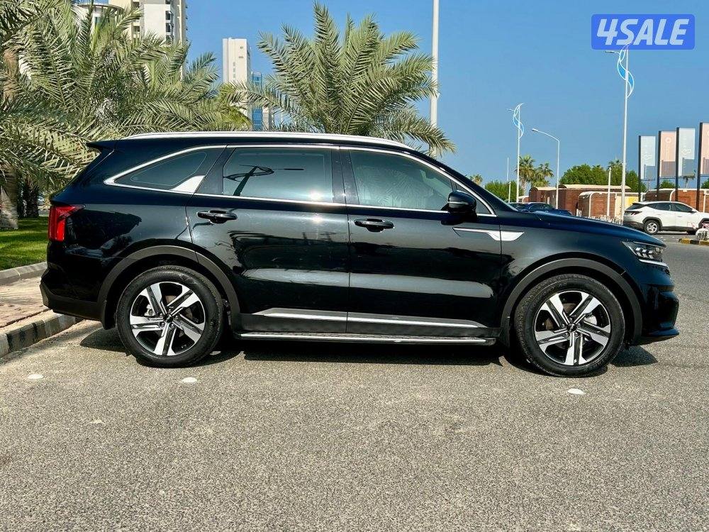 Kia Sorento model 2023 Full option 37.000km only Excellent conditions14