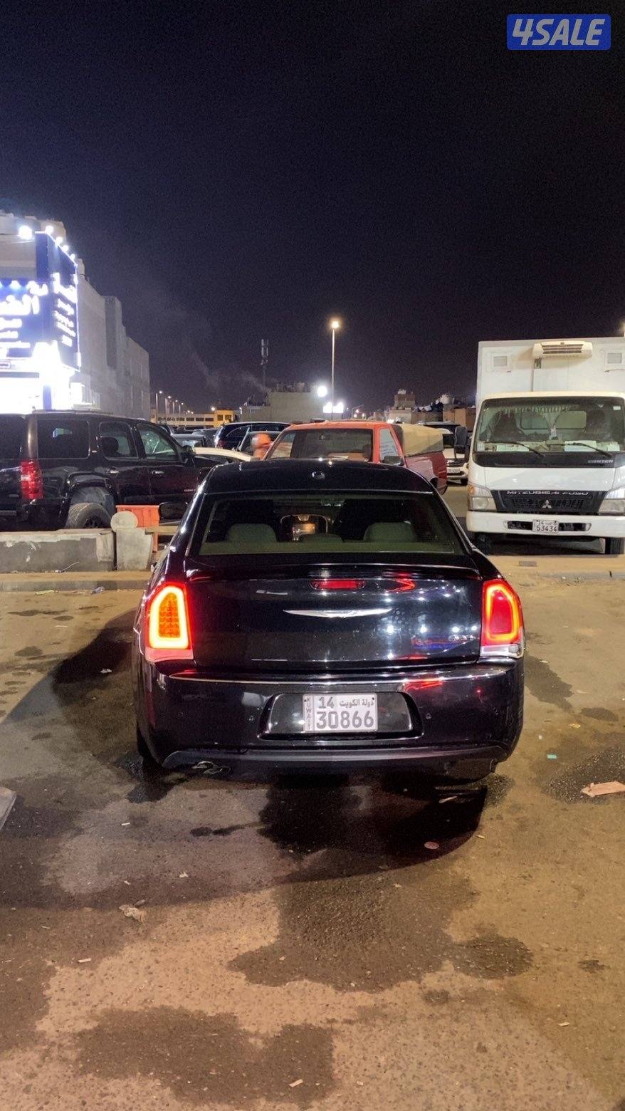 للبيع كرايزلر 8 سلندر3